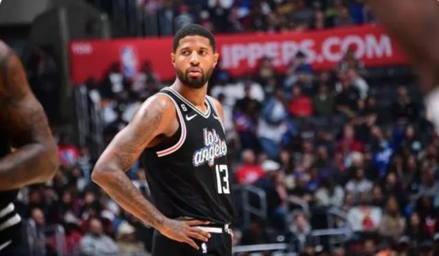 乔治空砍45分！防守极速下滑快艇连败结束客场之旅